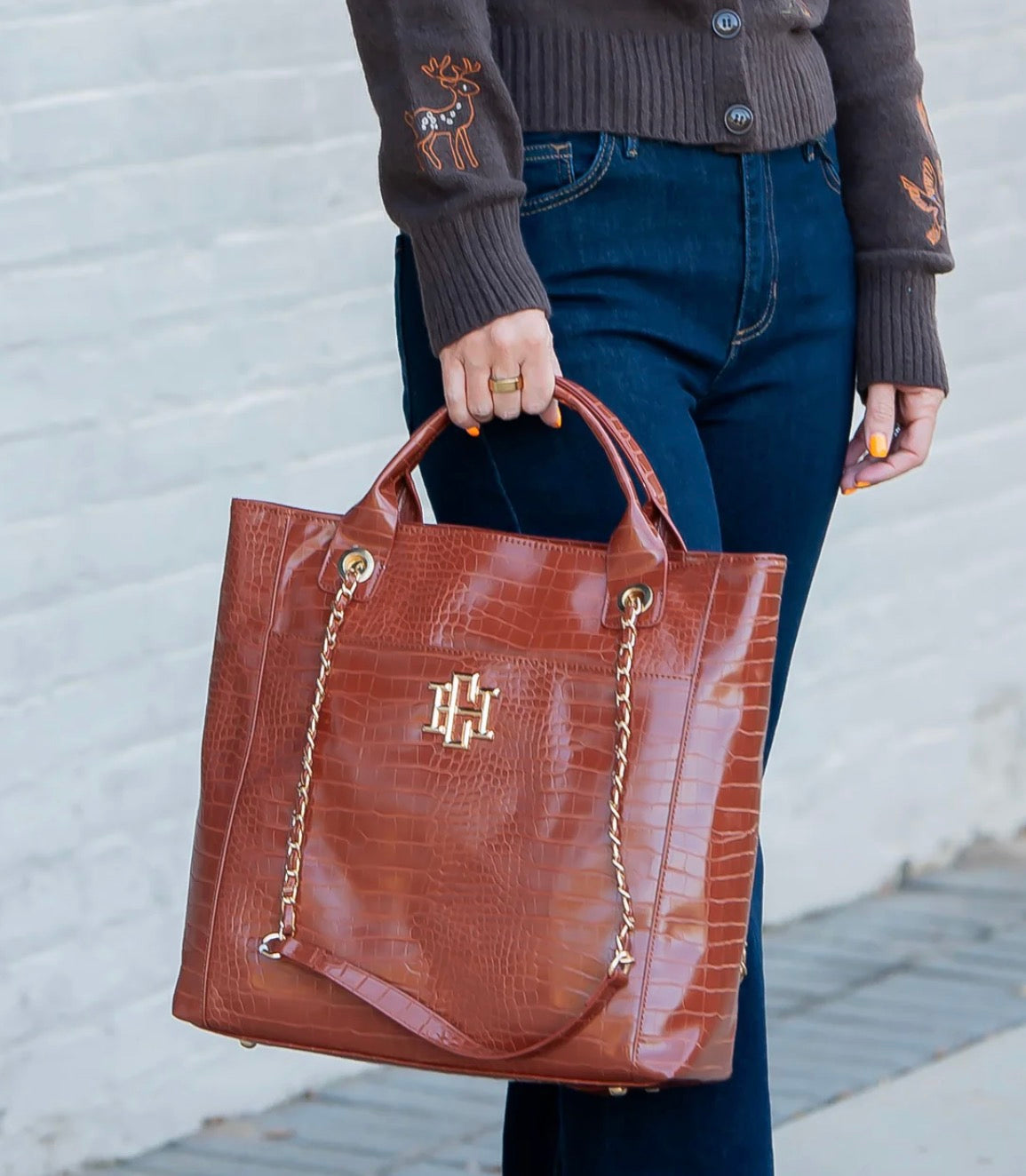 Kinzley Tote- Saddle