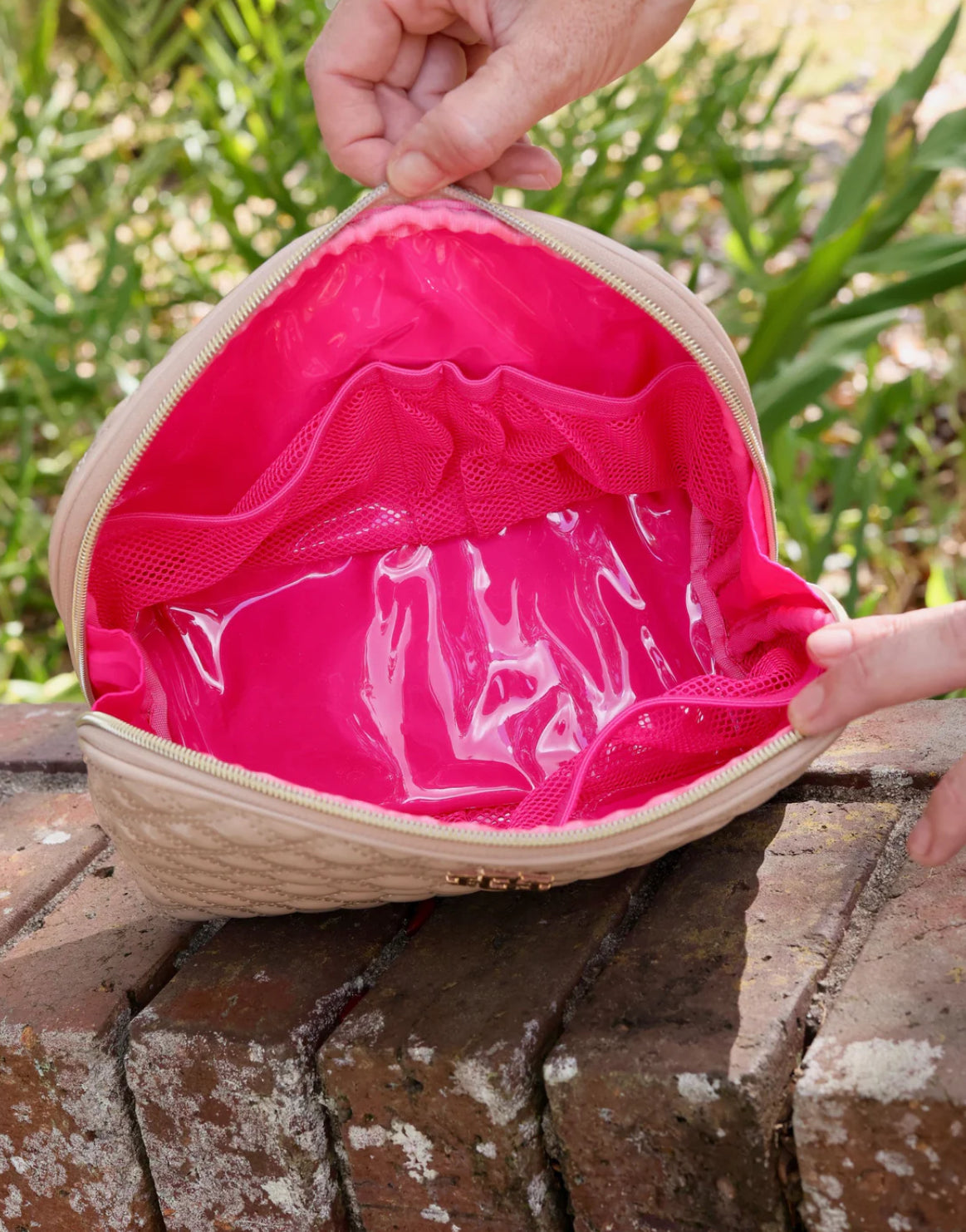 Capri Large Pouch