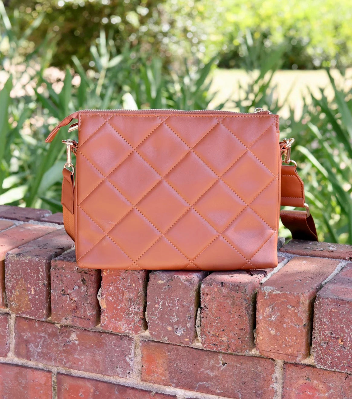 Ariana Crossbody - Saddle